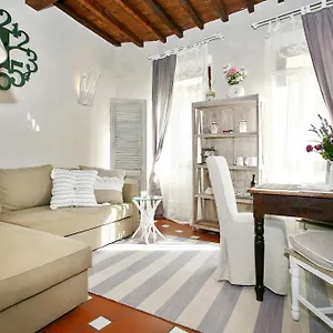 Gina Apartment Florence