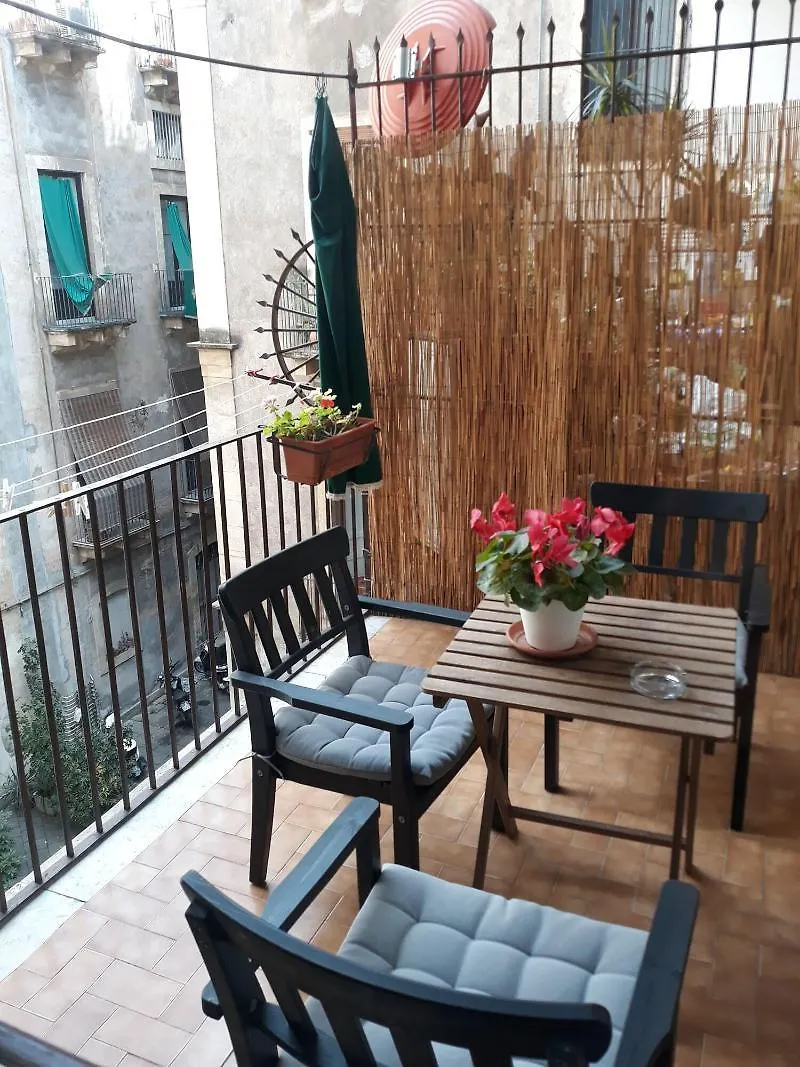 Nabucco Bed & Breakfast Catánia 3*,